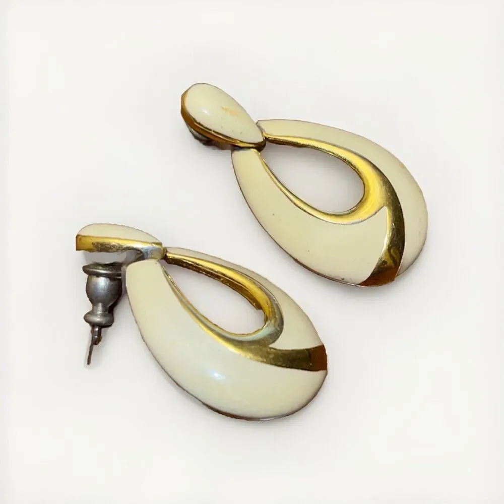 VTG NAPIER Door Knocker Dangle Drop Earrings Oval Gold Tone Metal & Ivory Enamel